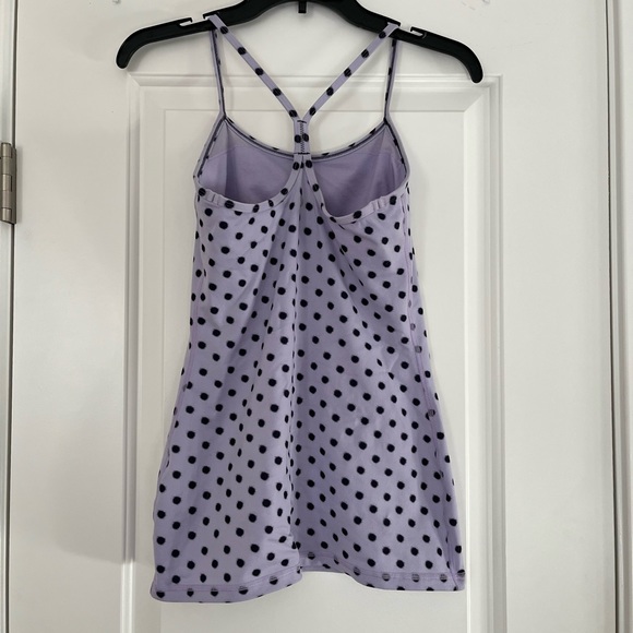 Lululemon - Picture 2 of 3